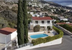 Detached Villa For Sale  in  Peyia