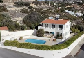 Detached Villa For Sale  in  Peyia
