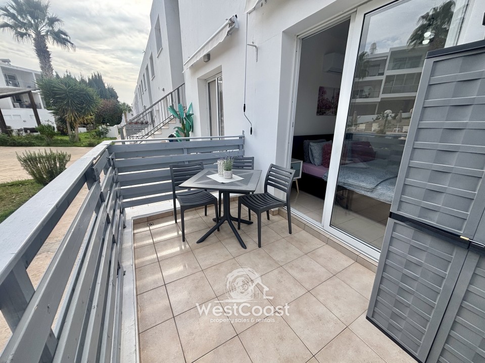 Apartment For Sale  in  Peyia