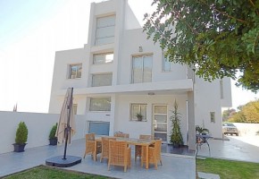 3 bedroom Vill in Tsada