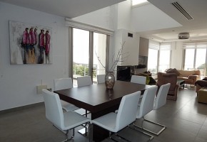 3 bedroom Vill in Tsada