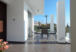 3 bedroom Vill in Tsada