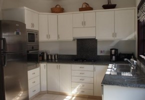 5 bedroom seafront Villa in Apollo Beach Villas, Chloraka 