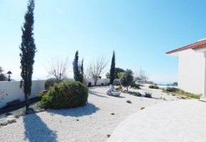 Smart 4 Bedroom House in Koili