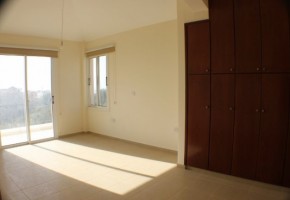 4 Bedroom Villa + Apartment downstairs , Kamares, Tala, Paphos