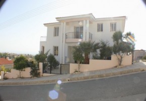 4 Bedroom Villa + Apartment downstairs , Kamares, Tala, Paphos