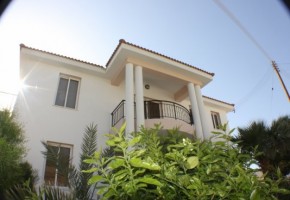 4 Bedroom Villa + Apartment downstairs , Kamares, Tala, Paphos