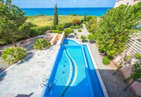 Detached Villa For Sale  in  Neo Chorio