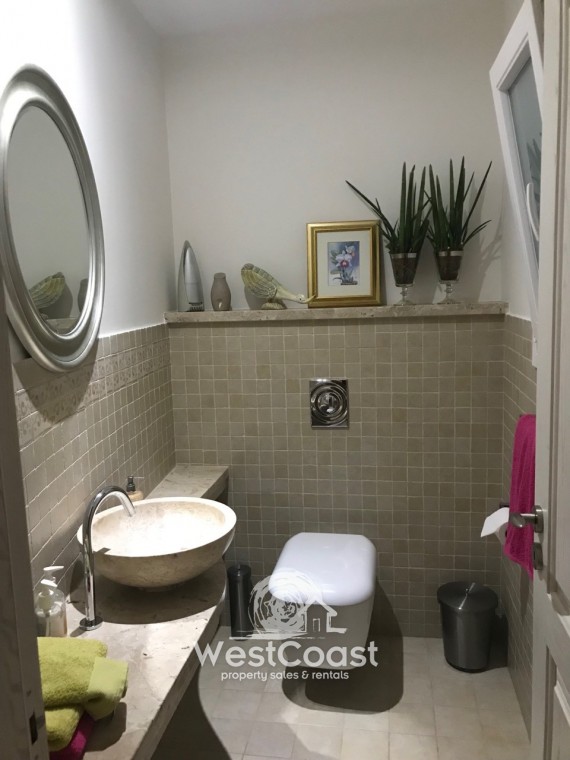 Apartment For Sale  in  Episkopi