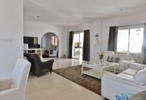 Penthouse For Sale  in  Yeroskipou