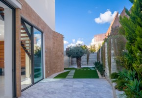 Detached Villa For Sale  in  Peyia