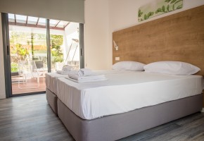 Building For Sale  in  Kissonerga