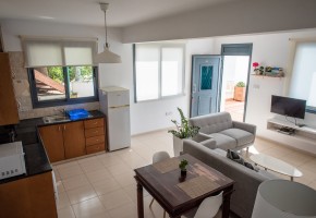 Building For Sale  in  Kissonerga