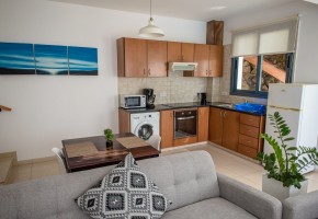 Building For Sale  in  Kissonerga